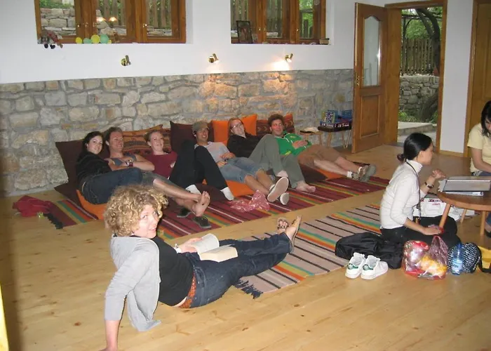 Mostel Хостел *